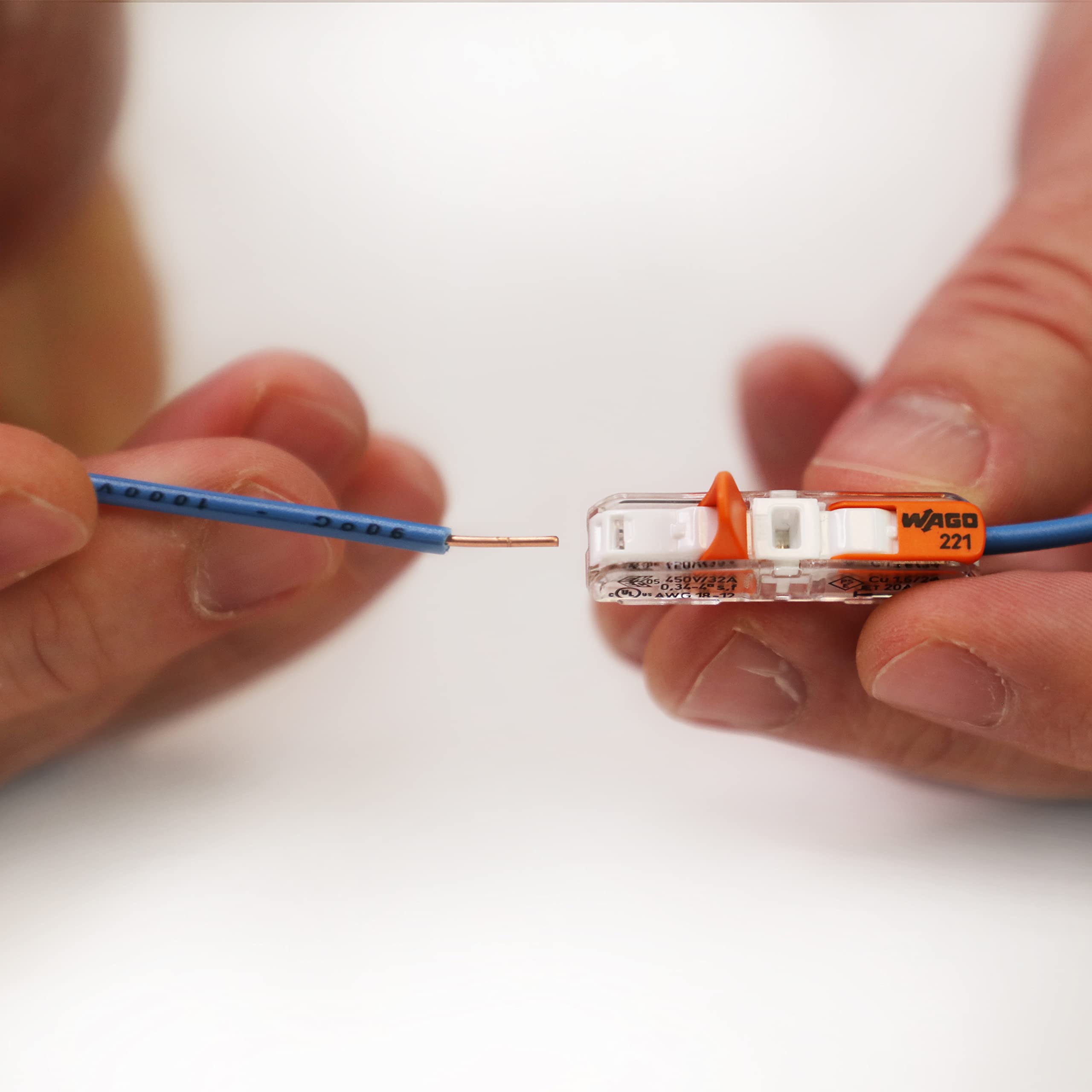 221-2401 | WAGO Lever-Nuts® Inline Splicing Connector | for Solid and Stranded Conductors | 2-Conductor with Operating levers | 20-12 AWG | Transparent housing | White Cover | [Bag of 500 Pieces] - Image 3