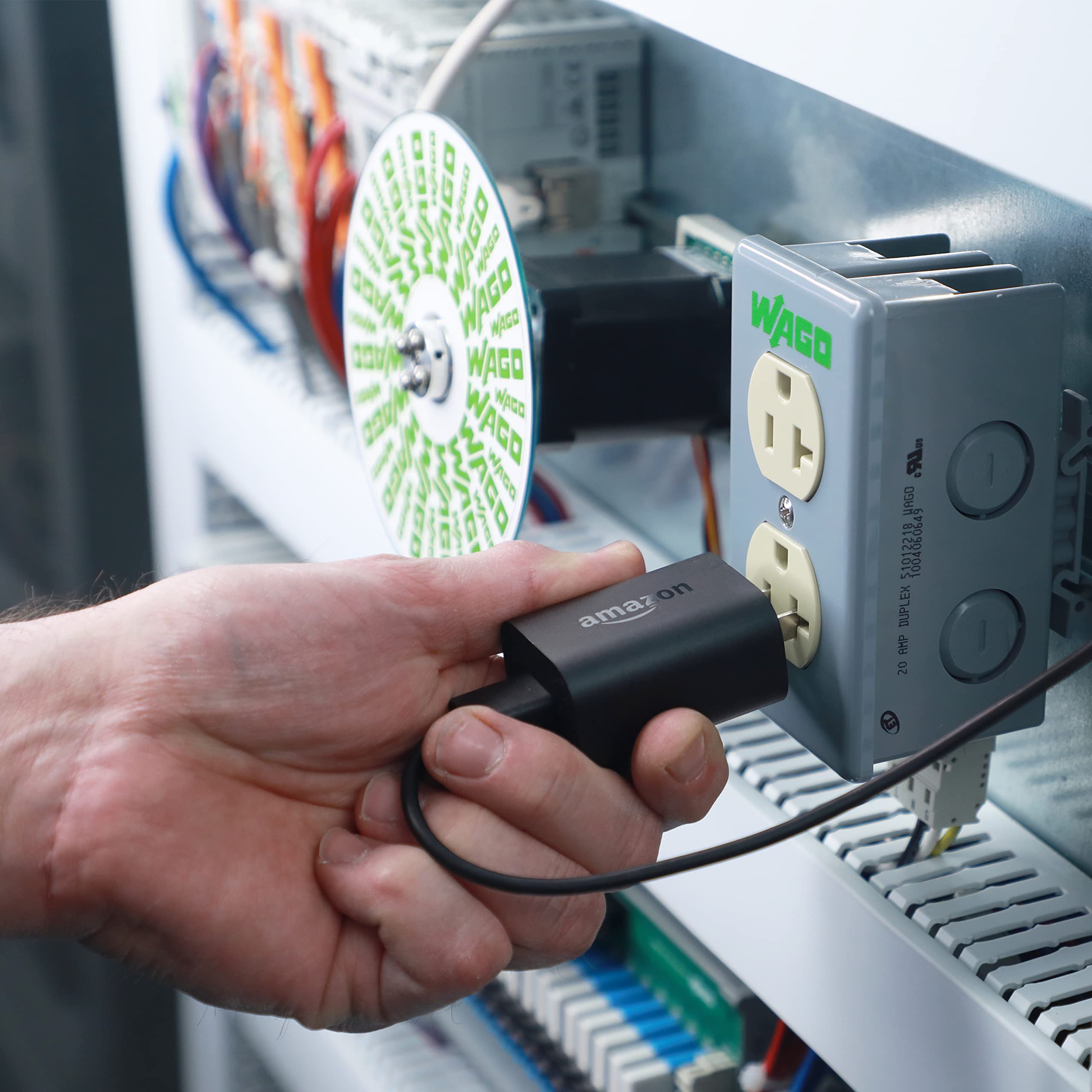 WAGO CPO Series | Duplex Outlet | 125 VAC | 20 A | Din Rail Mount | [Single Unit] - Image 4